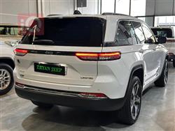 جیپ گراند شیرۆکی